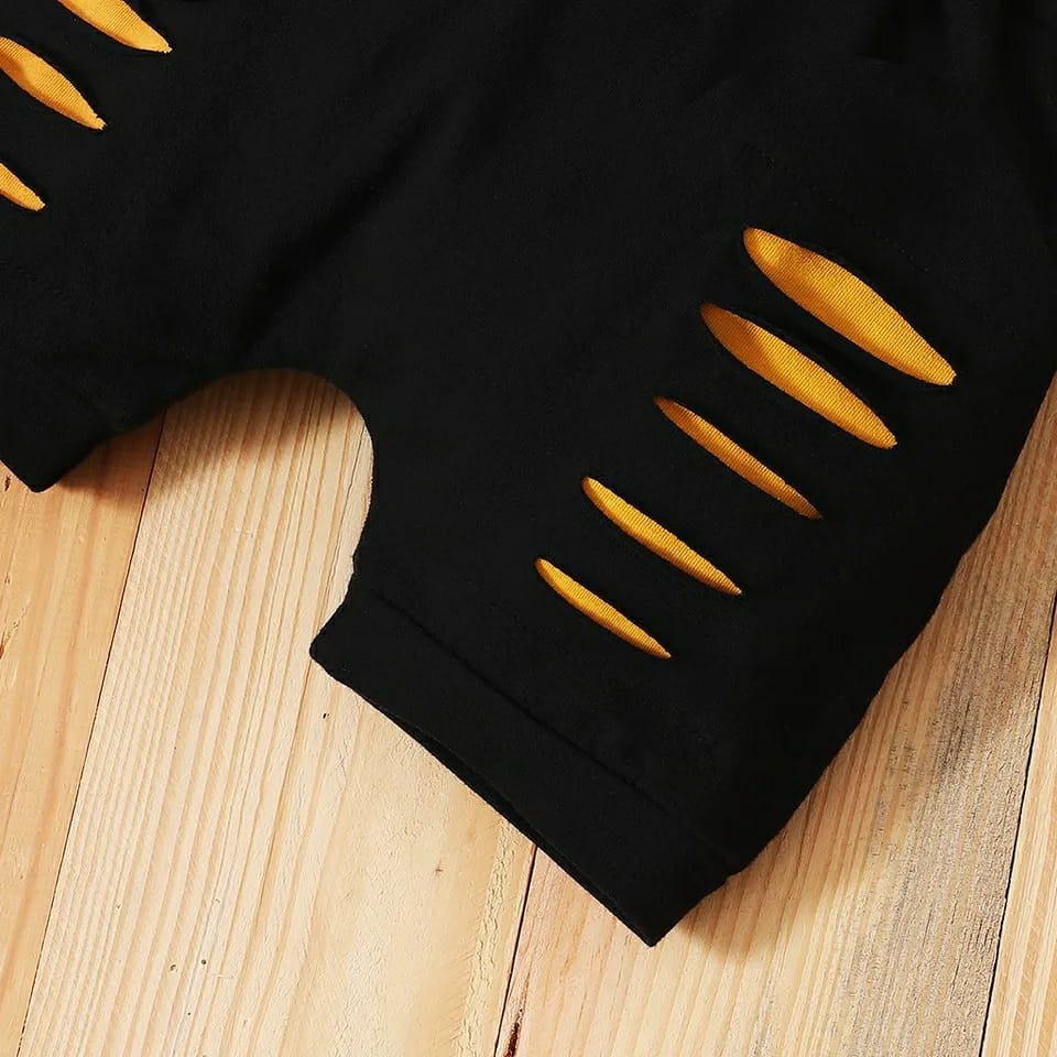 Black MINI BOSS tshirts and shorts for kid